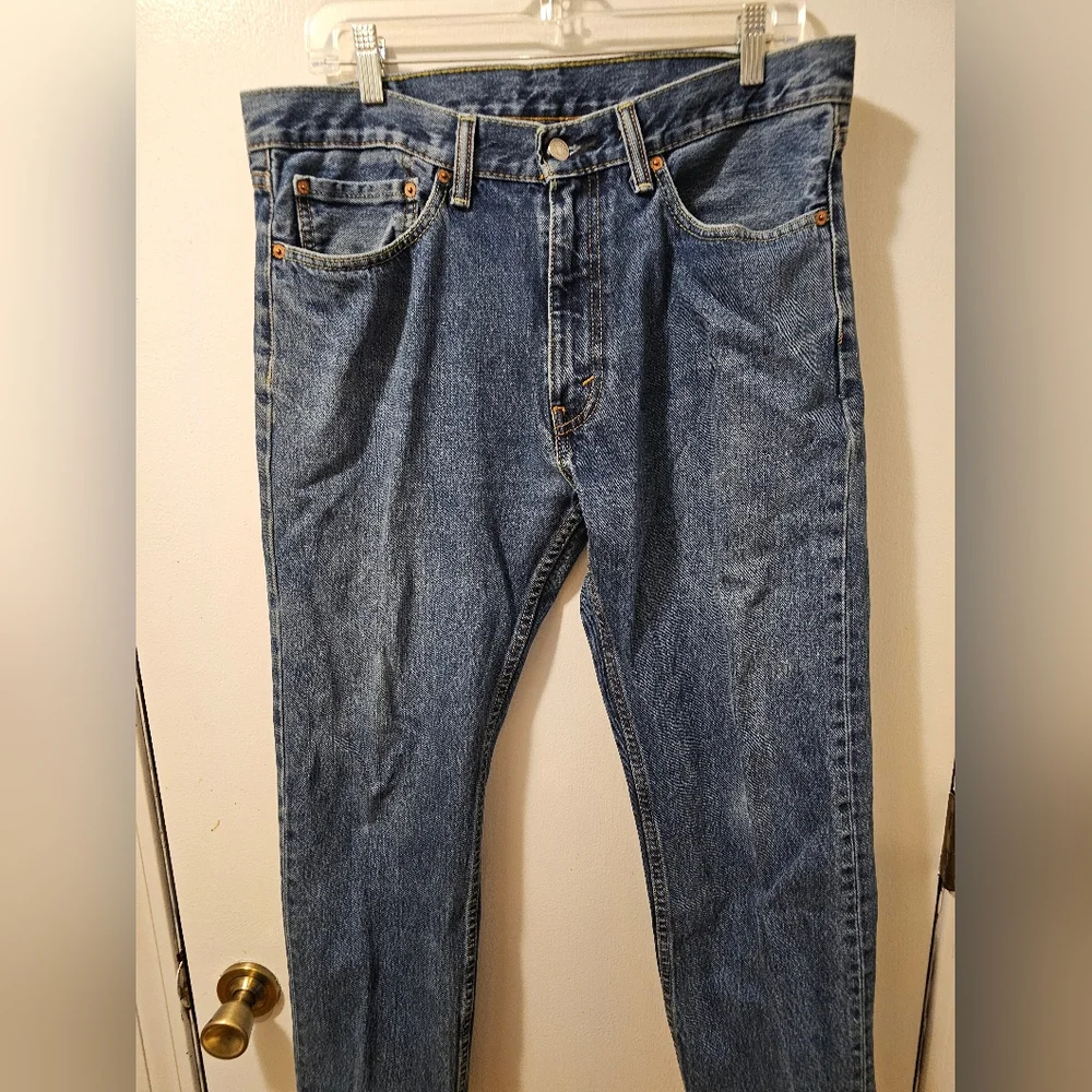 Levis pre loved